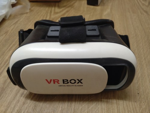 Box virtual reality - virtual,
